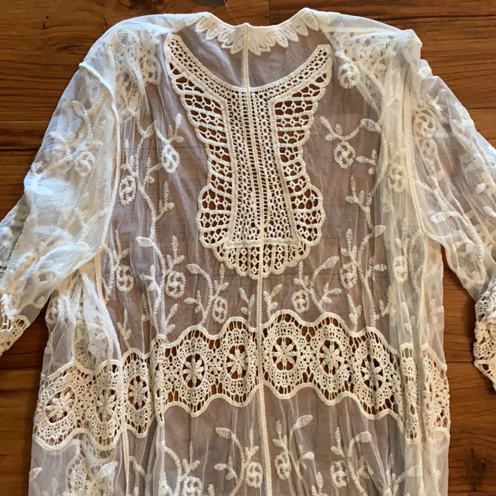 Lace crochet duster - Picture 5 of 6